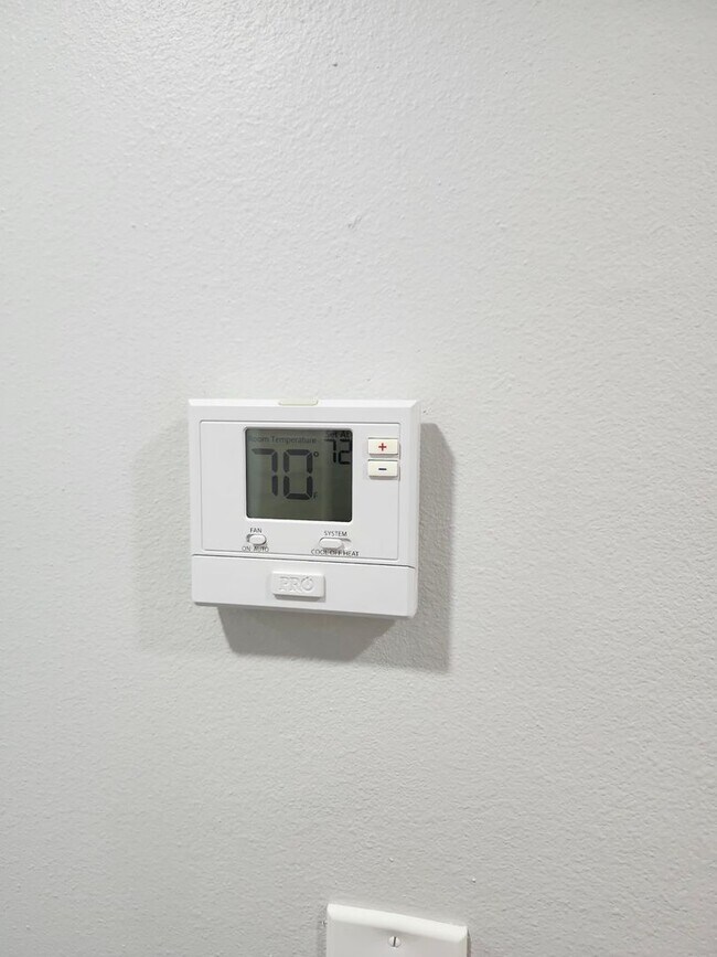 Building Photo - Kissimmee Street Apartments