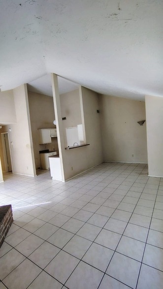 Building Photo - 11023 Crinkleawn Dr