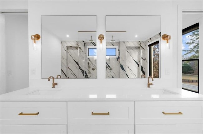 Building Photo - 2386 Trinity Church Rd