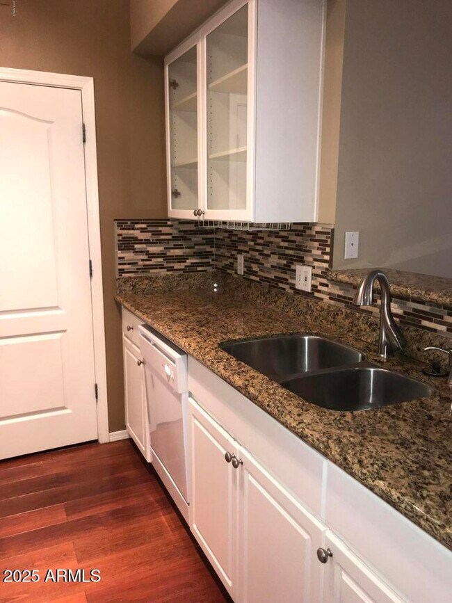 Building Photo - 1701 E Colter St