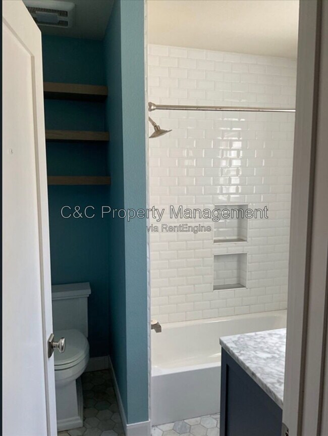 Building Photo - 314 Arreba St