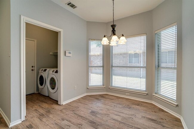 Building Photo - 1102 Black Locust Drive West