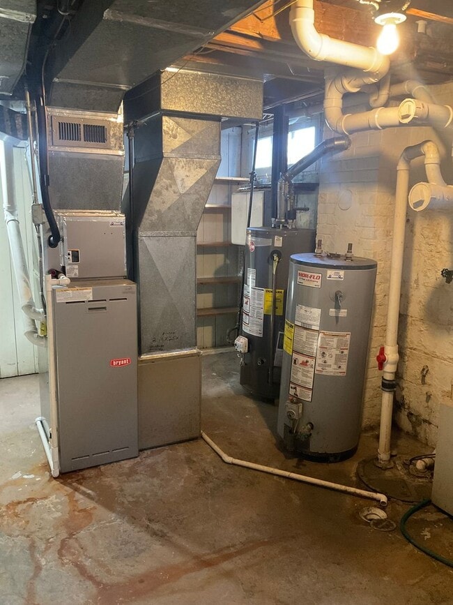 Building Photo - 207 W Hwy 50