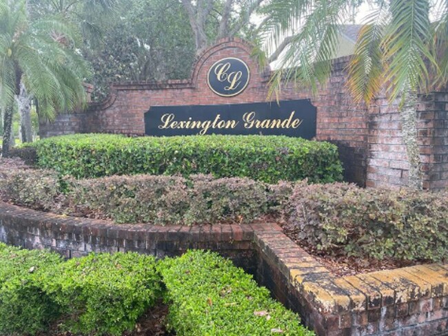 Building Photo - 3 Bedroom 2 bath Home in Cypress Lakes