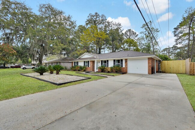 Building Photo - 1023 Brittlewood Dr
