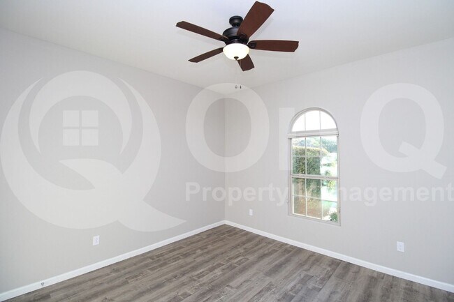 Building Photo - 13030 N Spinystar Dr