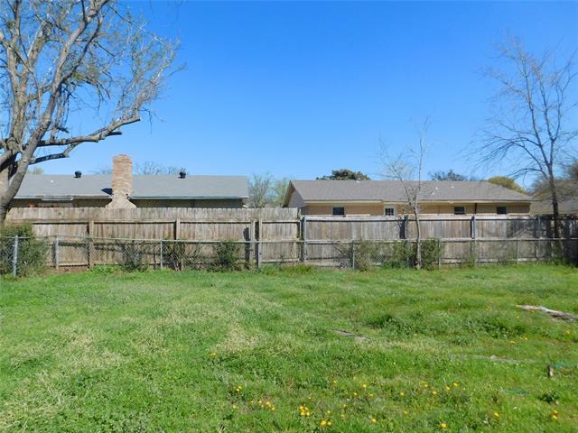 Building Photo - 1705 White Oak Ct