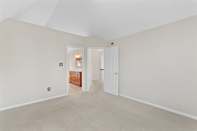 Building Photo - 131 Cumberland Green Dr