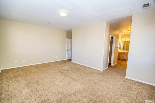 Building Photo - 3363 Fairway Ct