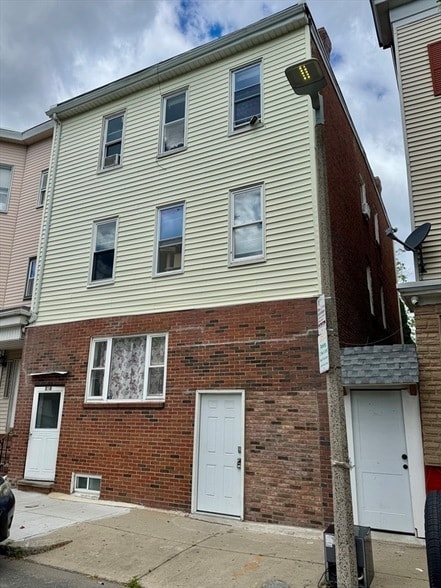Building Photo - 230 Havre St