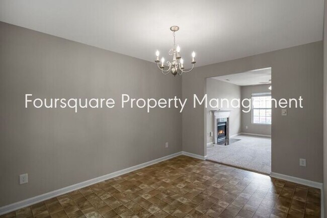 Building Photo - 4-Bed Single Family Home with Open Layout,...