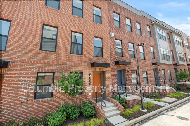 Building Photo - 14 Mural Walk NE