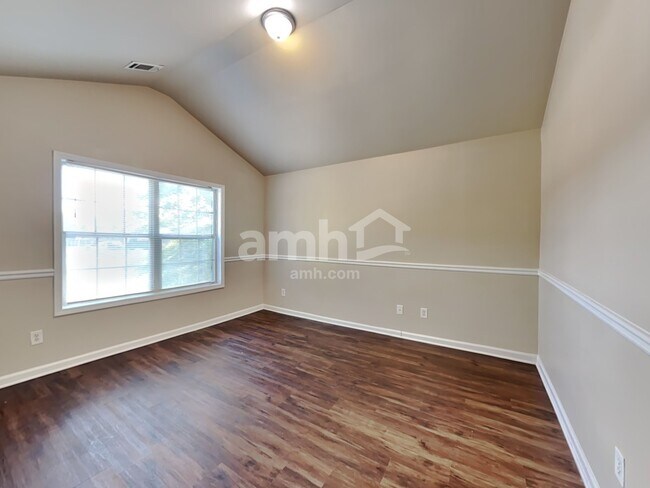 Building Photo - 748 York View Dr