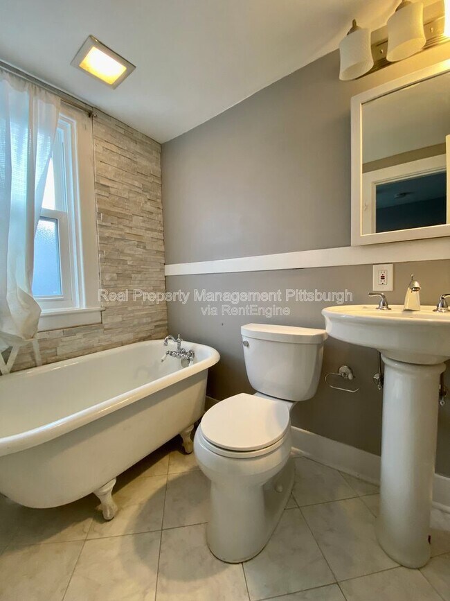 Building Photo - 119 Bayard Pl