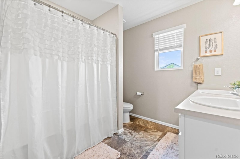 Building Photo - 11684 Park S Loop