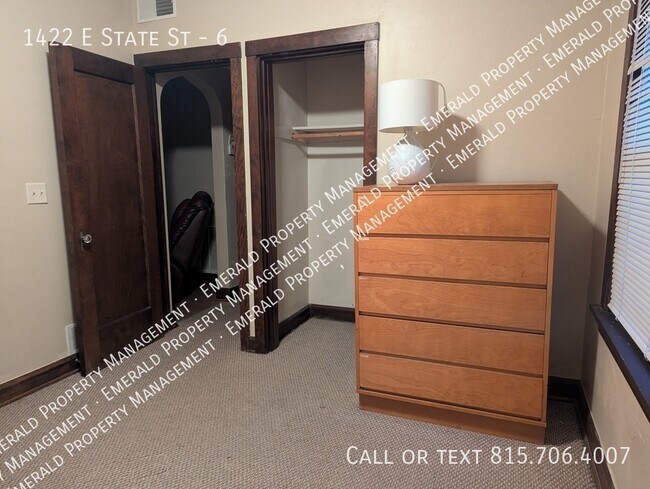 Building Photo - 1422 E State St