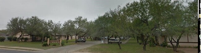 Building Photo - 611 S Leo Ave