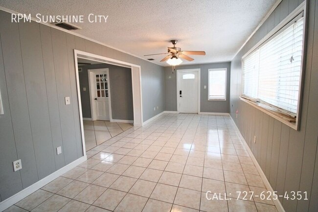 Building Photo - 1602 S Lady Mary Dr