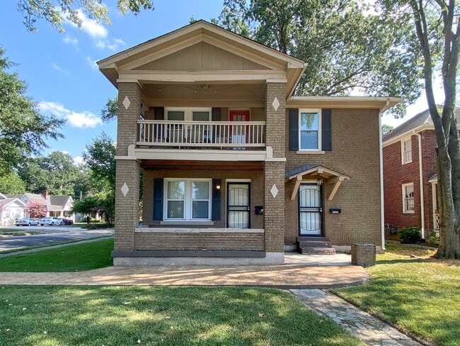 Primary Photo - 2 bedroom, 1 bath near Jackson and Maury /...