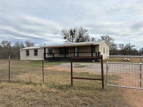 Building Photo - 120 Boxwoods Dr