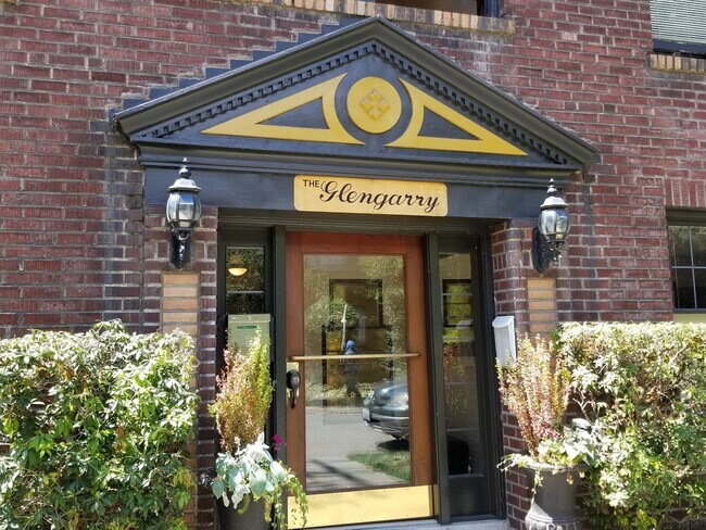 Interior Photo - The Glengarry