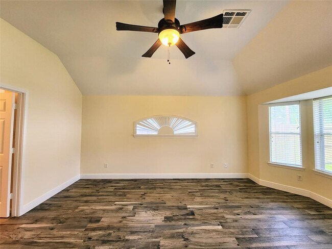 Building Photo - 25807 Elmley Pl