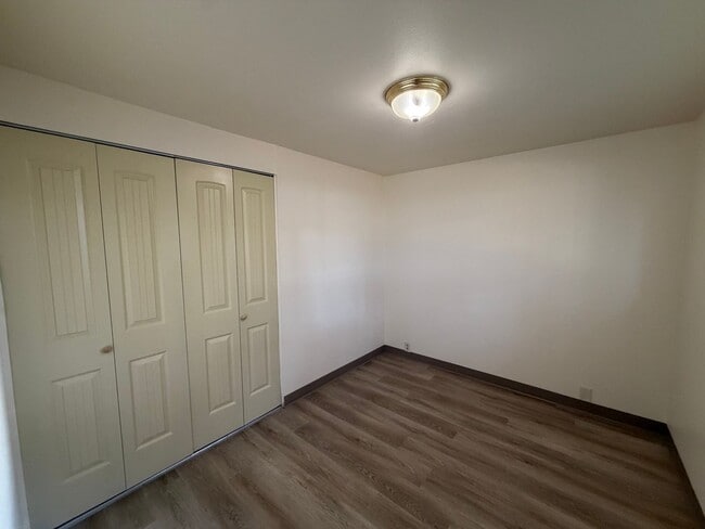 Building Photo - 2506 Jeppesen Acres Rd
