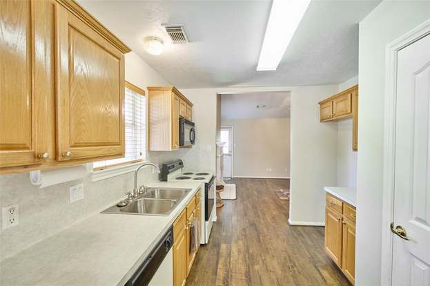 Building Photo - 5030 Deer Point Dr