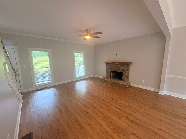 Building Photo - BOGART HOME | 4BD 3.5B