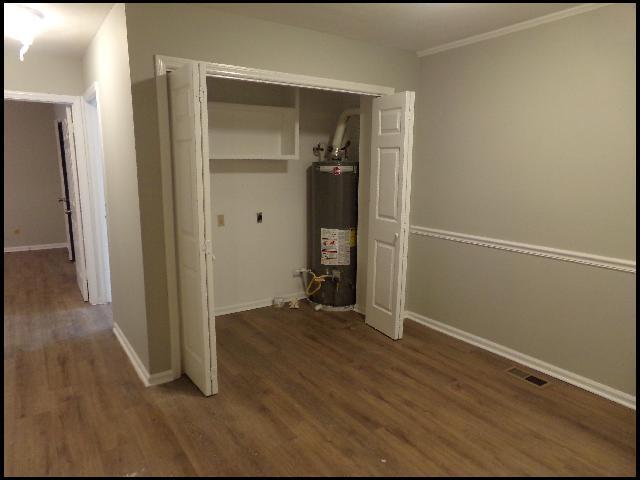 Building Photo - 1807 Sanford Dr