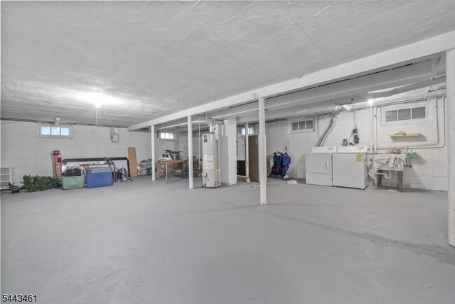 Building Photo - 46 Daka Ct