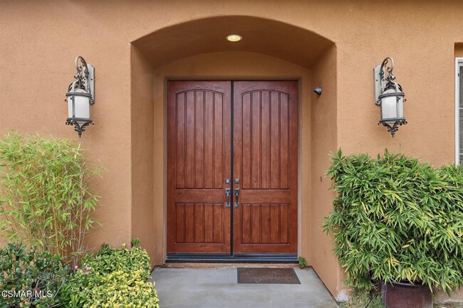 Building Photo - 9651 Sagebrush Ave