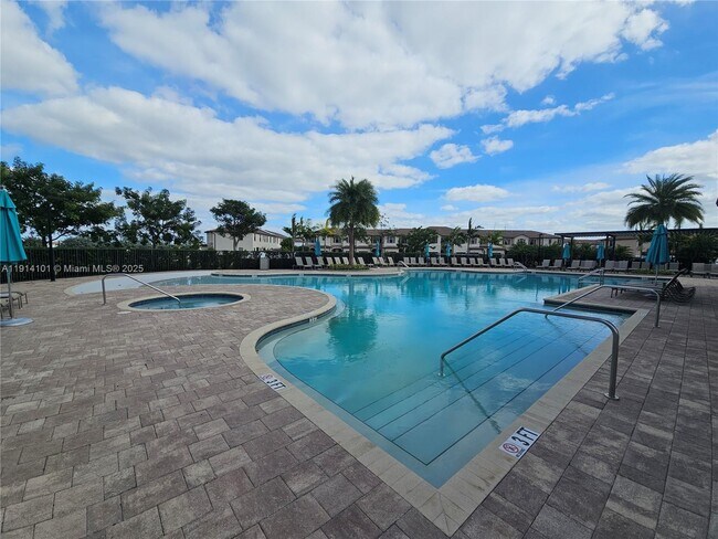 Building Photo - 3310 W 114th Terrace