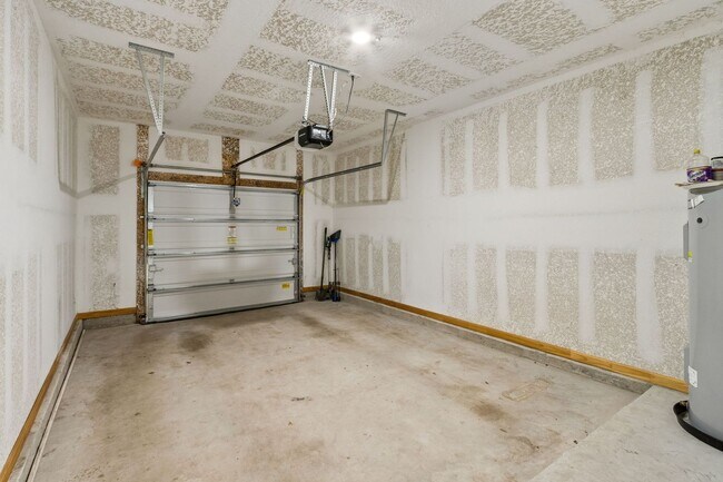 Building Photo - 86928 Mainline Rd