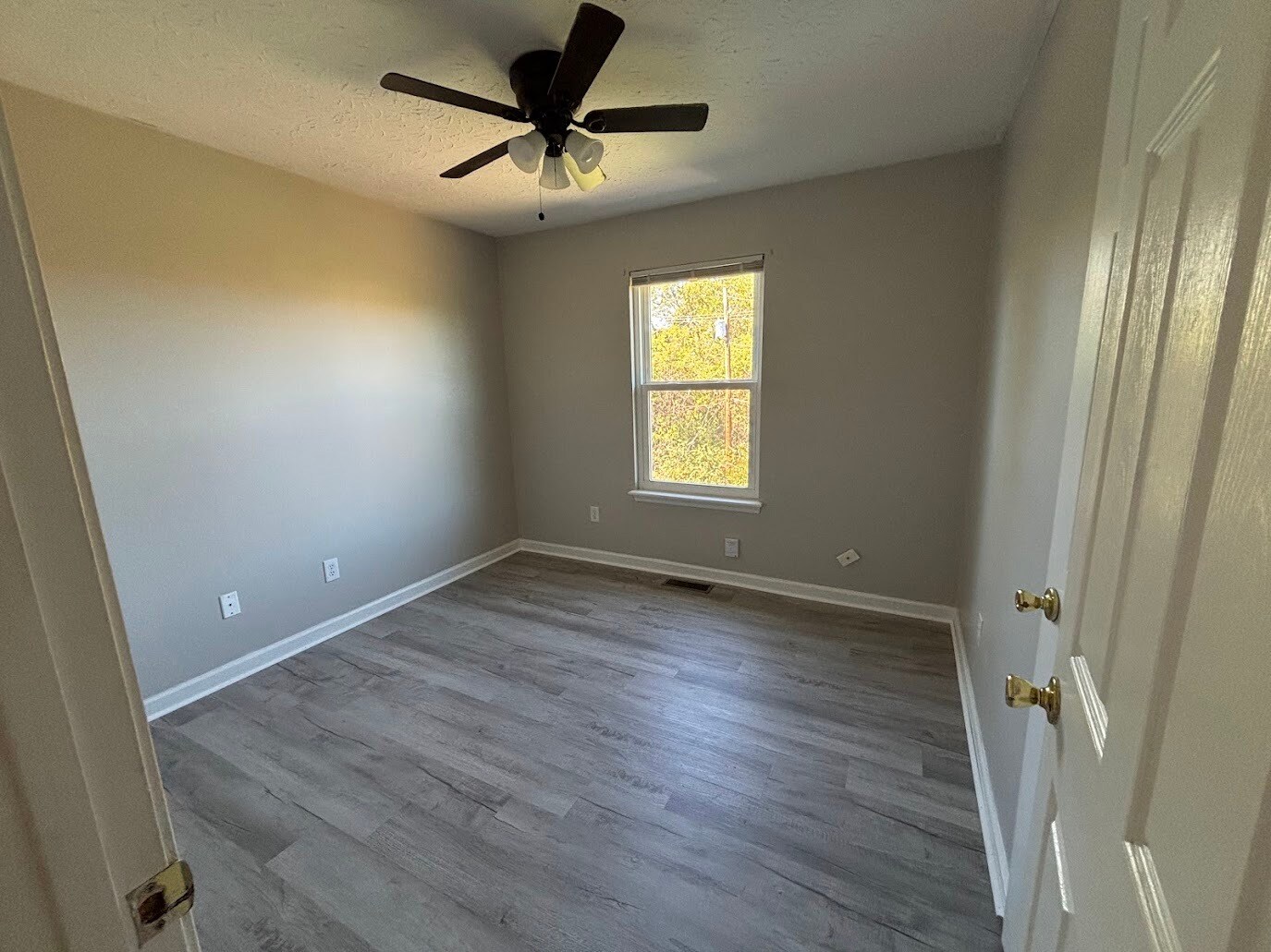Bedroom 3 - 3685 Appian Way