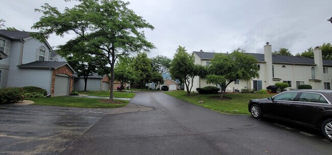 Building Photo - 235 Wellington Cir