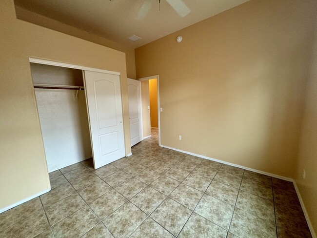 Building Photo - 10451 S Frontier Ranch Pl