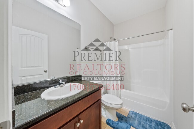 Building Photo - 5116 Magazine Ln