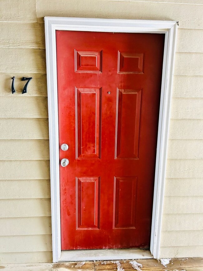 Building Photo - 2 Bedroom Apartment, Great Location!