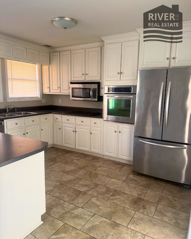 Building Photo - 111 Shelley Ln