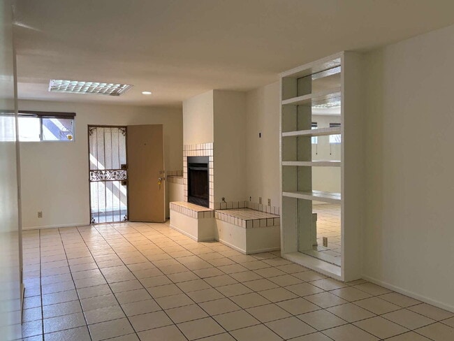 Building Photo - Indian Wells CC  For Rent!