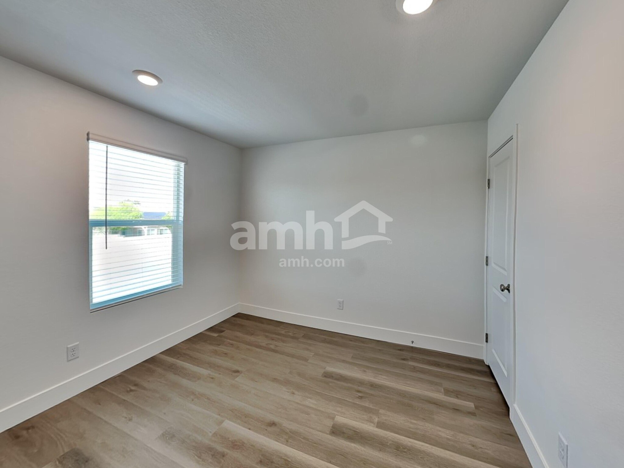 Building Photo - 9248 River Owl Ct