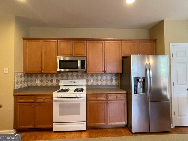 Building Photo - 1773 Highlands View Dr