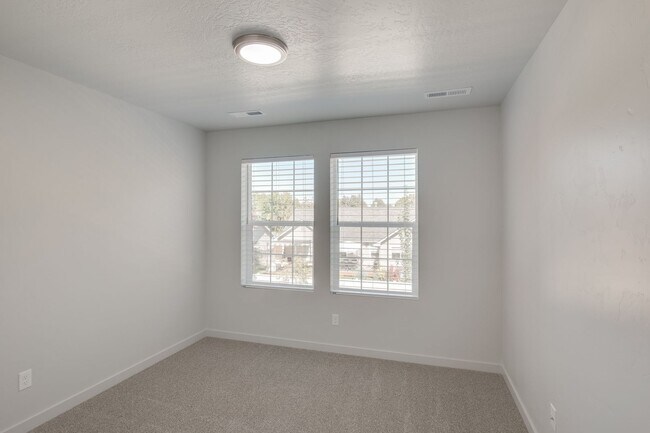Building Photo - Love where you live! Townhome Available!