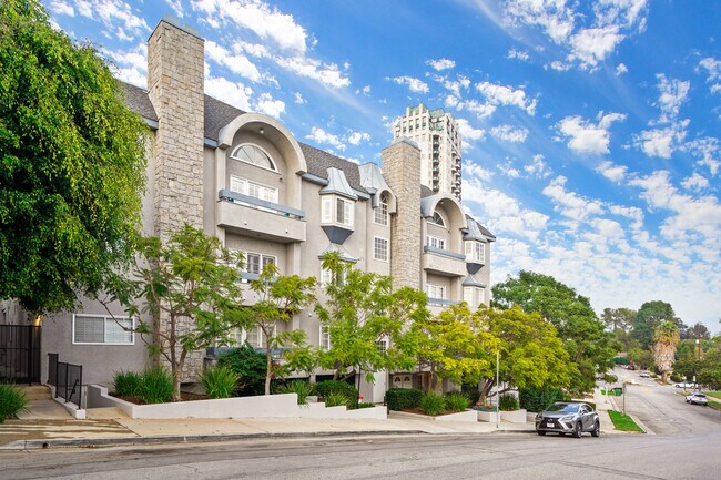 Building Photo - 10627 Ashton Ave