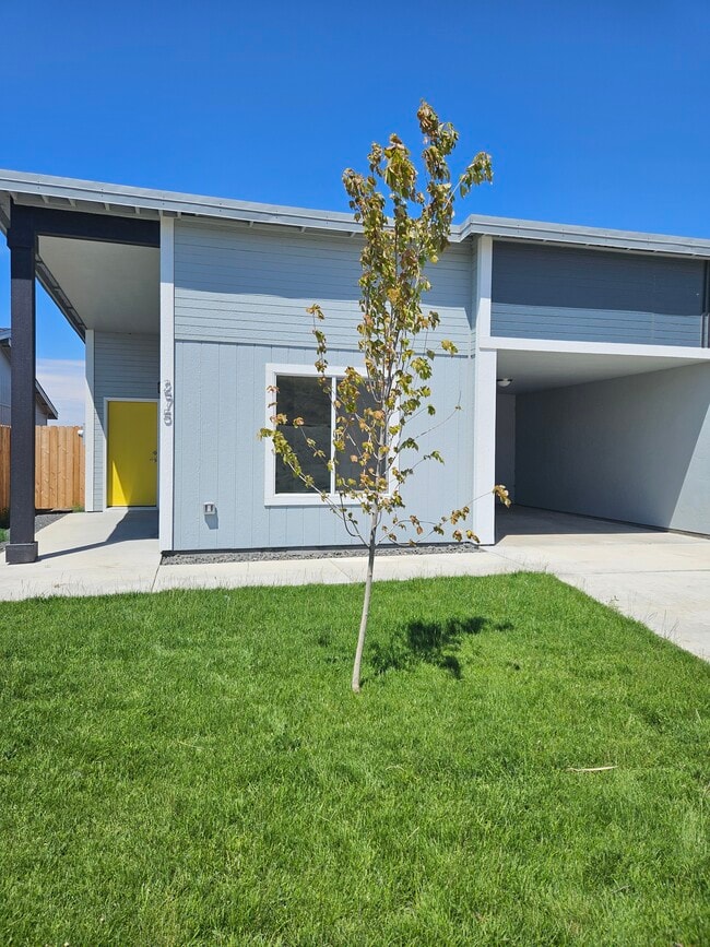 Front of home. - 275 Stockton Ave