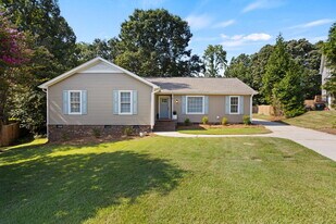 Building Photo - 7 Pebble Creek Ct