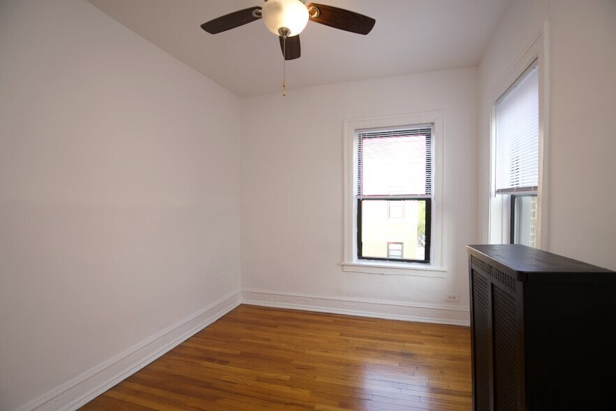 Building Photo - 632 W Stratford Pl