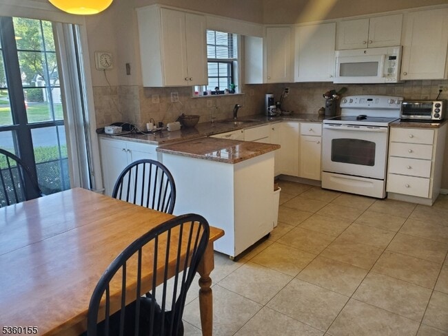 Building Photo - 183 Mabie Ct