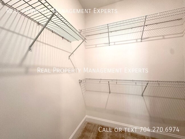 Building Photo - 15328 Ballancroft Pkwy